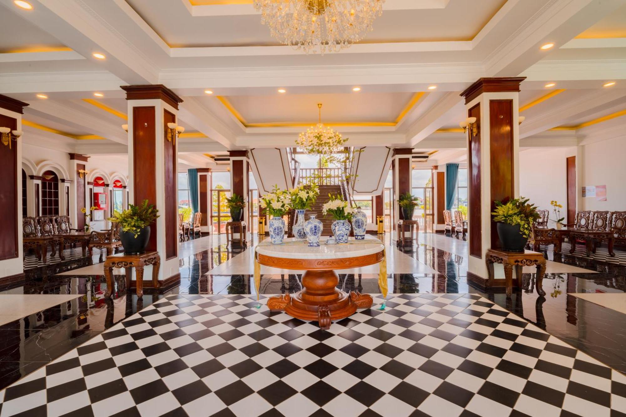Chuong Duong Hotel Mỹ Tho Exterior foto