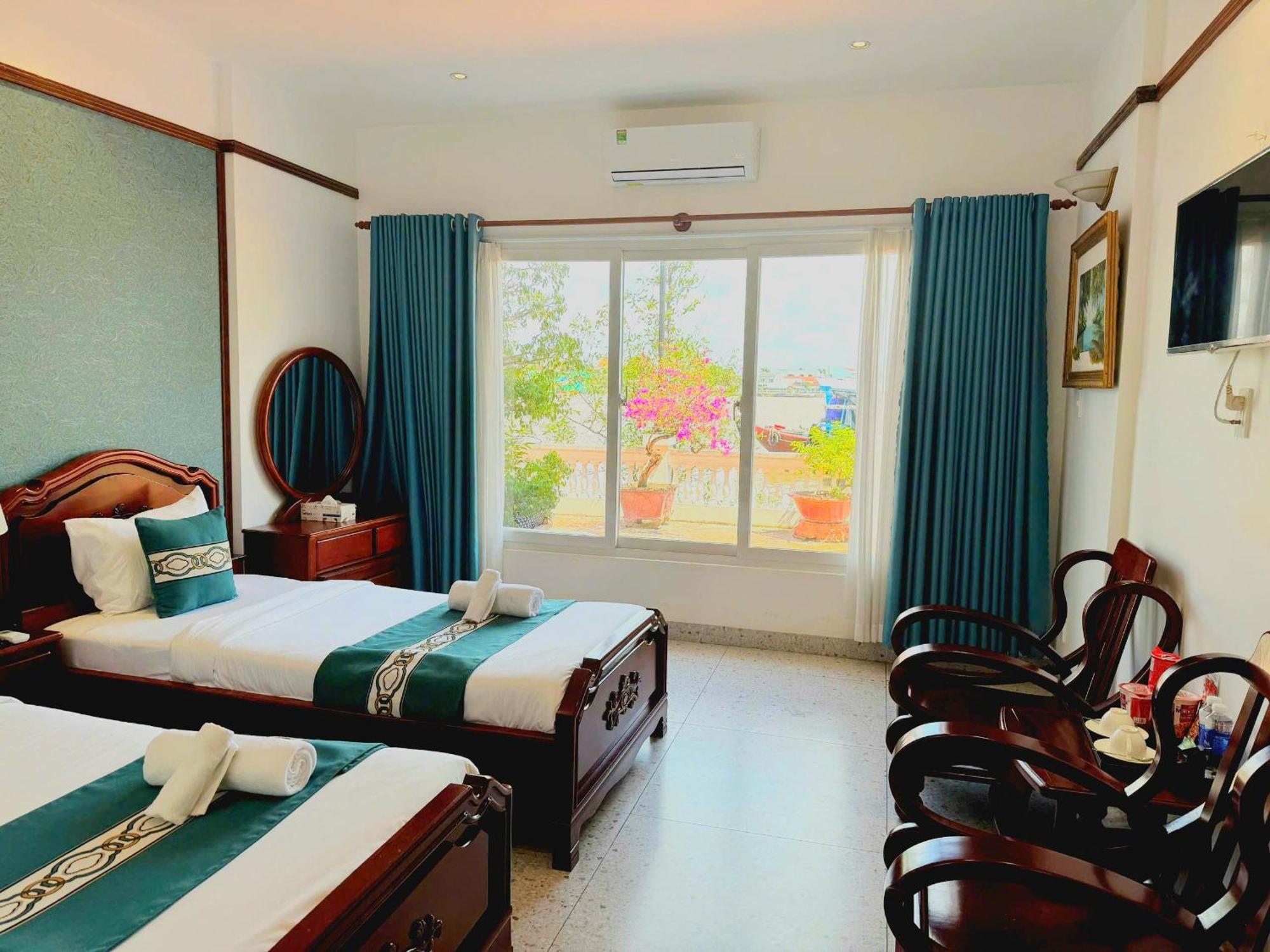 Chuong Duong Hotel Mỹ Tho Exterior foto